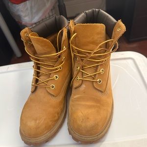 Woman Timberlands boots